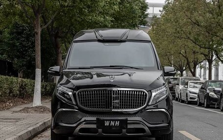 Mercedes-Benz V-Класс, 2023 год, 5 751 000 рублей, 2 фотография