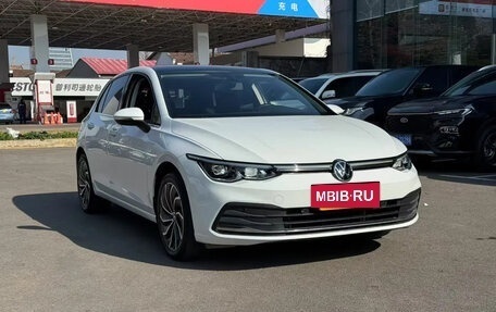 Volkswagen Golf VIII, 2022 год, 1 748 030 рублей, 3 фотография