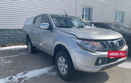 Mitsubishi L200 IV рестайлинг, 2017 год, 1 400 000 рублей, 2 фотография