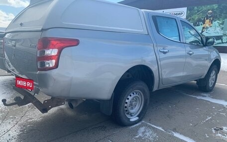 Mitsubishi L200 IV рестайлинг, 2017 год, 1 400 000 рублей, 5 фотография