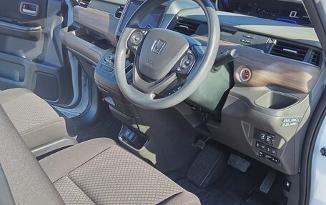 Honda Freed II, 2020 год, 1 850 000 рублей, 10 фотография