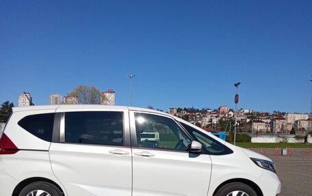 Honda Freed II, 2020 год, 1 850 000 рублей, 3 фотография