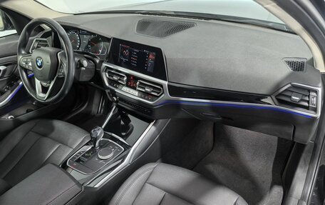 BMW 3 серия, 2021 год, 3 290 000 рублей, 10 фотография