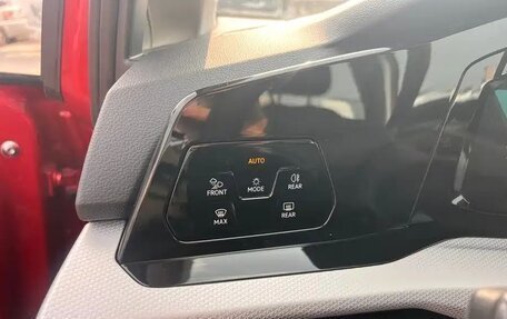 Volkswagen Golf VIII, 2022 год, 1 890 050 рублей, 13 фотография