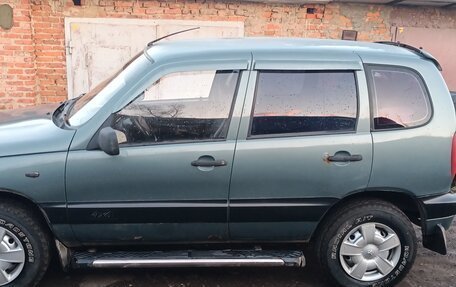 Chevrolet Niva I рестайлинг, 2006 год, 300 000 рублей, 3 фотография