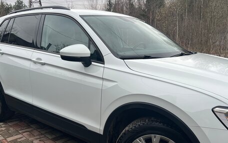 Volkswagen Tiguan II, 2017 год, 1 850 000 рублей, 4 фотография