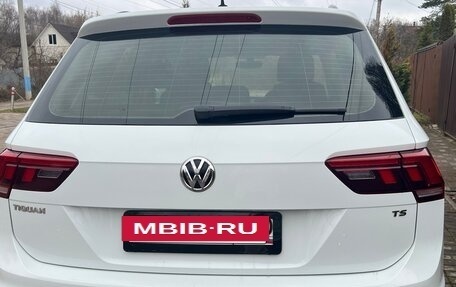 Volkswagen Tiguan II, 2017 год, 1 850 000 рублей, 3 фотография