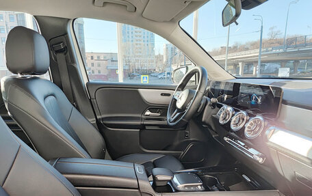 Mercedes-Benz GLB, 2021 год, 4 200 000 рублей, 11 фотография