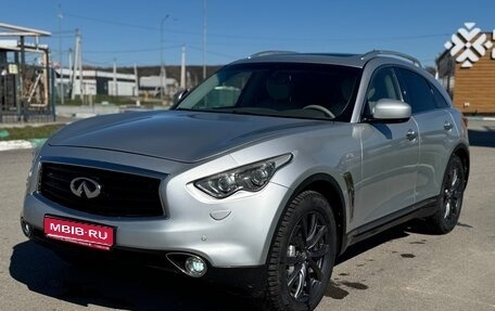 Infiniti FX II, 2012 год, 1 680 000 рублей, 1 фотография