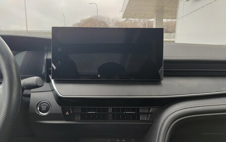 Toyota Camry, 2024 год, 3 800 000 рублей, 15 фотография