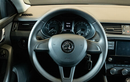 Skoda Octavia, 2019 год, 1 899 000 рублей, 6 фотография