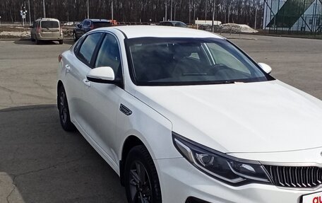 KIA Optima IV, 2019 год, 1 650 000 рублей, 8 фотография