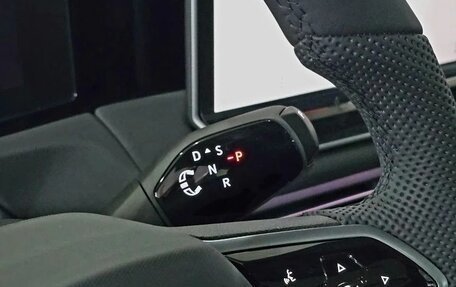 Volkswagen Tiguan, 2026 год, 4 600 000 рублей, 15 фотография