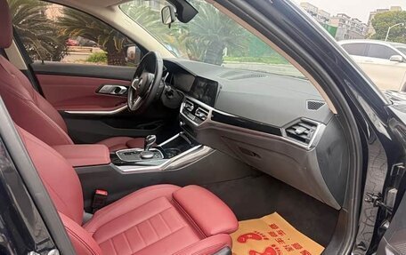 BMW 3 серия, 2021 год, 2 470 000 рублей, 14 фотография