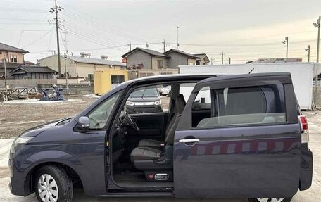 Toyota Spade, 2015 год, 650 000 рублей, 9 фотография