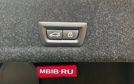 BMW 3 серия, 2019 год, 3 650 000 рублей, 18 фотография