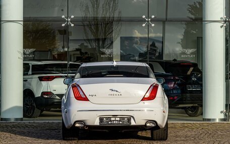 Jaguar XJ IV (X351), 2012 год, 1 995 000 рублей, 5 фотография