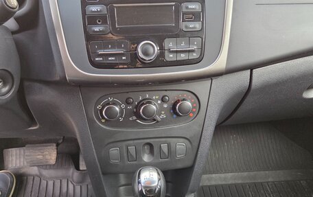 Renault Sandero II рестайлинг, 2020 год, 1 200 000 рублей, 8 фотография