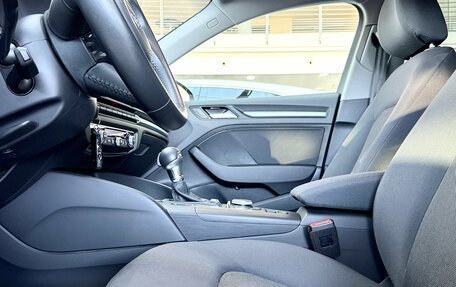 Audi A3, 2019 год, 2 350 000 рублей, 17 фотография