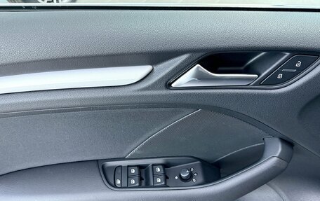 Audi A3, 2019 год, 2 350 000 рублей, 14 фотография