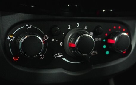 Renault Duster I рестайлинг, 2018 год, 1 389 000 рублей, 13 фотография