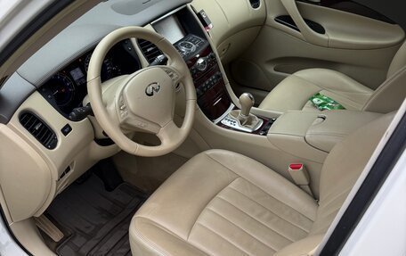 Infiniti QX50 I рестайлинг, 2014 год, 1 880 000 рублей, 15 фотография