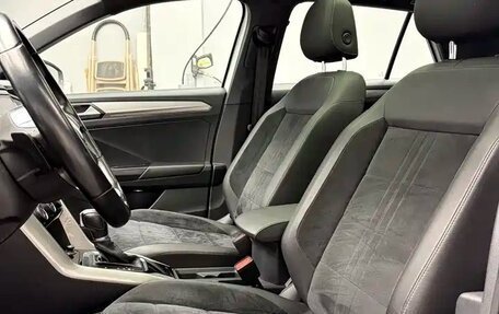 Volkswagen T-Roc I, 2023 год, 1 770 586 рублей, 12 фотография