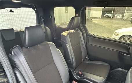 Toyota Noah III, 2021 год, 2 168 000 рублей, 18 фотография