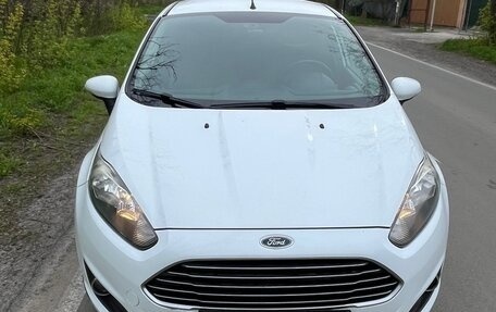 Ford Fiesta, 2015 год, 660 000 рублей, 1 фотография