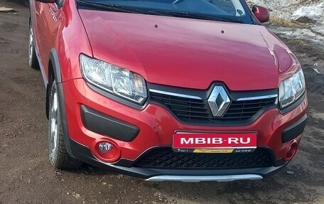 Renault Sandero II рестайлинг, 2014 год, 750 000 рублей, 1 фотография