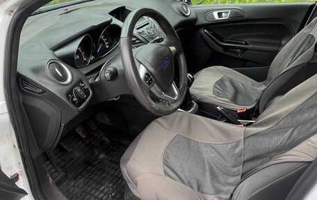 Ford Fiesta, 2015 год, 660 000 рублей, 6 фотография