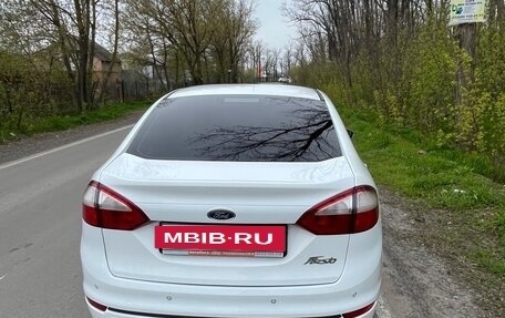 Ford Fiesta, 2015 год, 660 000 рублей, 4 фотография