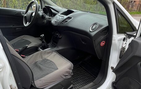 Ford Fiesta, 2015 год, 660 000 рублей, 8 фотография