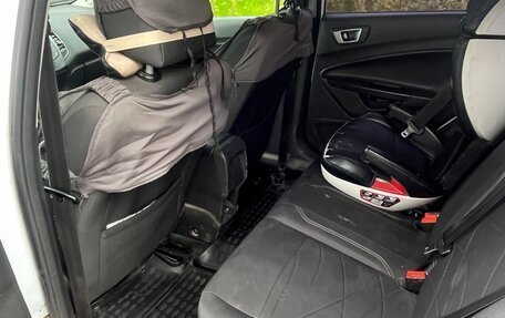 Ford Fiesta, 2015 год, 660 000 рублей, 7 фотография