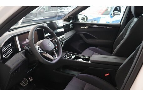 Volkswagen Tiguan, 2025 год, 4 940 000 рублей, 9 фотография