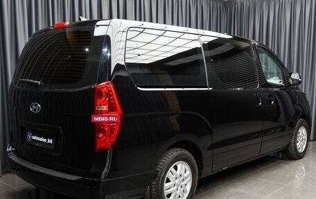 Hyundai H-1 II рестайлинг, 2021 год, 2 890 000 рублей, 4 фотография