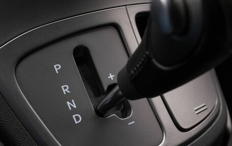 Hyundai H-1 II рестайлинг, 2021 год, 2 890 000 рублей, 20 фотография