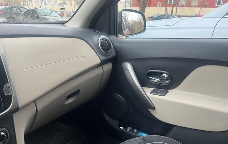 Renault Logan II, 2014 год, 880 000 рублей, 9 фотография