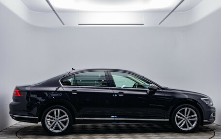 Volkswagen Passat B8 рестайлинг, 2018 год, 2 590 000 рублей, 4 фотография