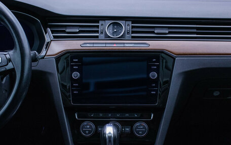 Volkswagen Passat B8 рестайлинг, 2018 год, 2 590 000 рублей, 14 фотография