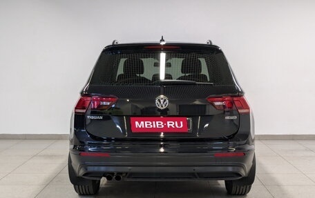 Volkswagen Tiguan II, 2020 год, 2 850 000 рублей, 6 фотография