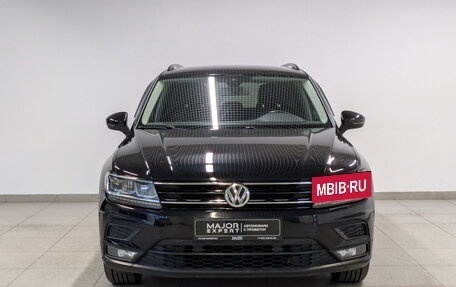 Volkswagen Tiguan II, 2020 год, 2 850 000 рублей, 2 фотография