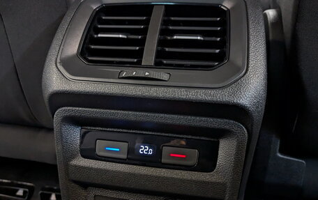 Volkswagen Tiguan II, 2020 год, 2 850 000 рублей, 30 фотография