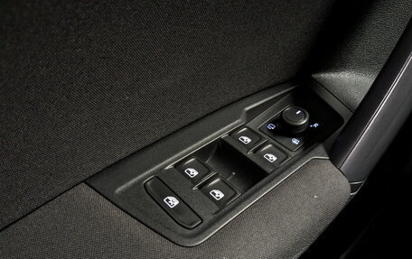 Volkswagen Tiguan II, 2020 год, 2 850 000 рублей, 29 фотография