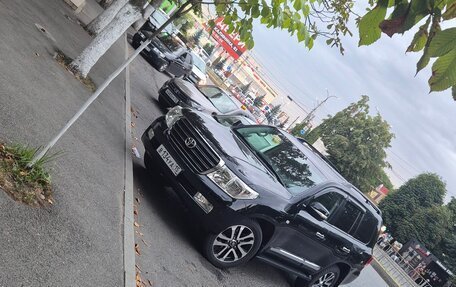 Toyota Land Cruiser 200, 2008 год, 2 750 000 рублей, 4 фотография