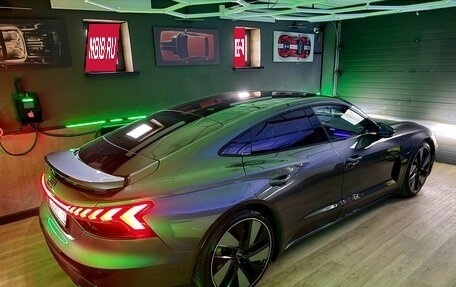 Audi e-tron GT, 2021 год, 6 500 000 рублей, 30 фотография