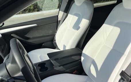 Tesla Model Y I, 2021 год, 4 490 000 рублей, 5 фотография