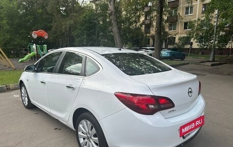 Opel Astra J, 2013 год, 950 000 рублей, 6 фотография
