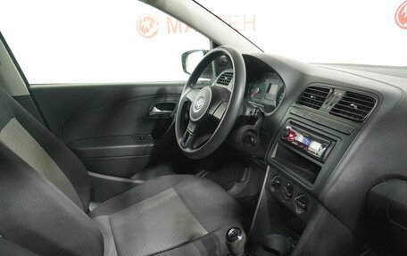 Volkswagen Polo VI (EU Market), 2013 год, 654 000 рублей, 10 фотография