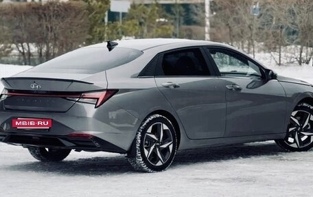 Hyundai Elantra, 2022 год, 1 590 000 рублей, 5 фотография